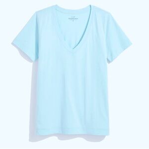 Vineyard Vines v-neck short sleeve t-shirt - size XS